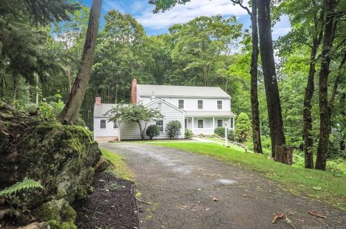 40 Granite Dr, Wilton, CT 06897-1317