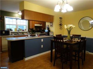 3819 Lauriston St, Philadelphia PA  19128-5107 exterior