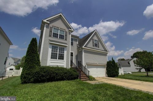 4 Lord Ln, West Deptford, NJ 08086-3816
