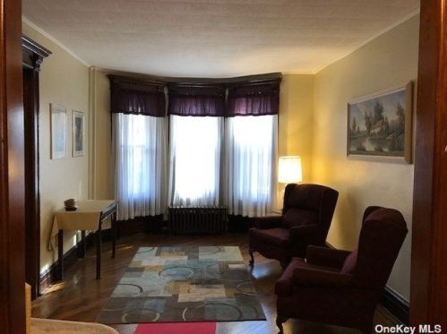 88-32 87th St, Jamaica, NY 11421-1301