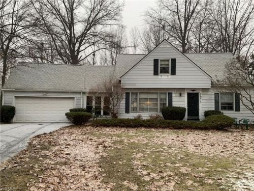 26913 Woodland Rd, Cleveland, OH 44122-1758