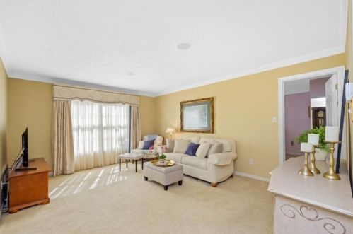 608 Gander Cir, Bridgeville PA  15017-3428 exterior