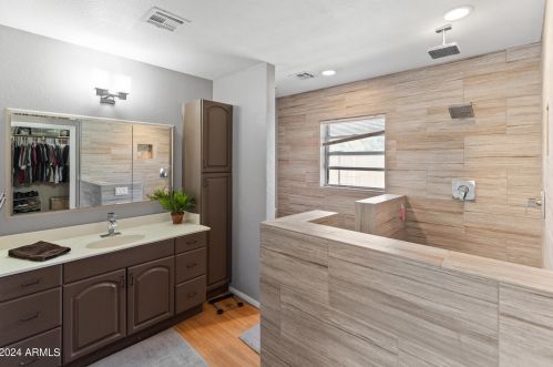 4746 Evans Dr, Glendale AZ  85306-4431 exterior