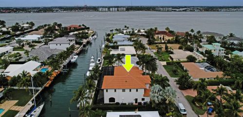 1061 Gulfstream Way, West Palm Beach FL  33411-1816 exterior
