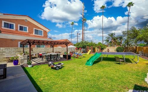 5132 Gardenia Ave, Long Beach CA  90807-1116 exterior