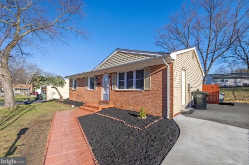 13125 Haddock Rd, Woodbridge VA  22193-5247 exterior