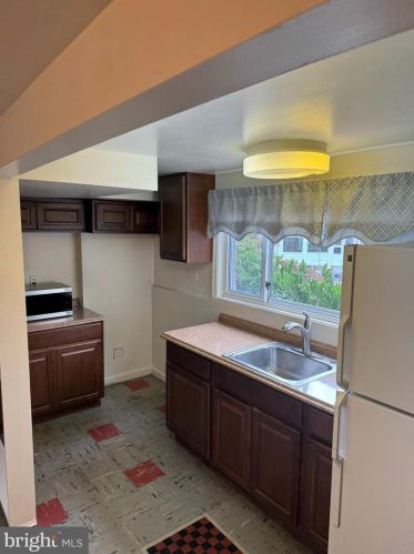 6235 Kilmer Ct, Falls Church VA  22044-1822 exterior