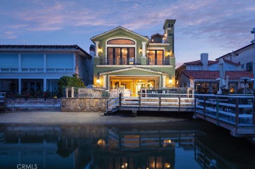 1310 Bay Ave, Newport Beach, CA 92662-1232