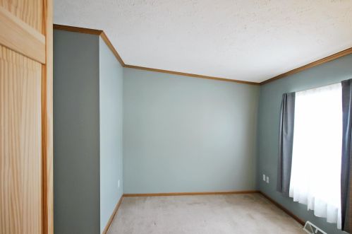 2 Elcona Dr, Keene NH  03431-5706 exterior