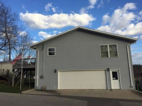 25902 218 Ave, Hazel Green IA  52223 exterior