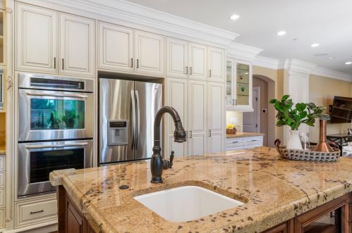 503 Upton St, Redwood City CA  94062-2941 exterior