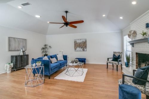 430 Country Side Ln, Richardson TX  75081-5530 exterior