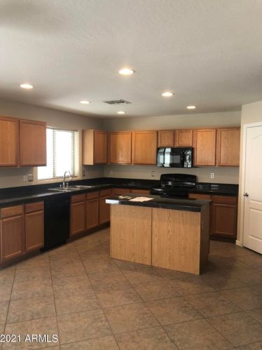 1991 Agrarian Hills Dr, Queen Creek AZ  85142-6372 exterior
