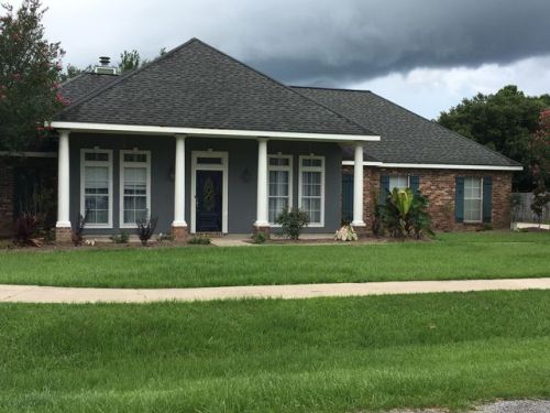 108 Piedmont Ln, Youngsville, LA 70592-5431