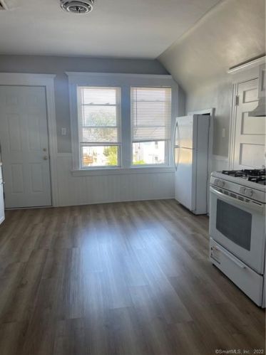 889 Grand St, Bridgeport CT  06604-2617 exterior