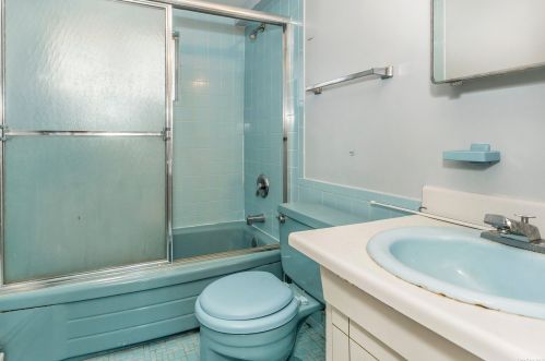 2763 Genevieve Ct, North Bellmore NY  11710-2003 exterior