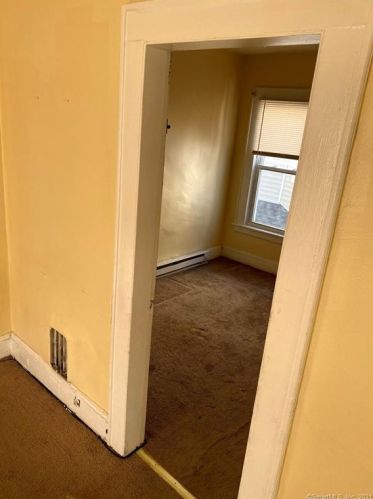 221 Spring St, Bridgeport CT  06608-1149 exterior