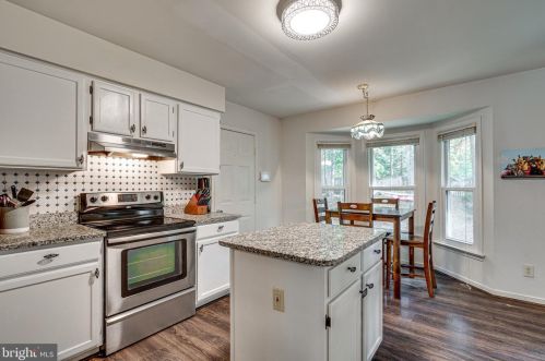 6404 Forest Grove Dr, Fredericksburg VA  22407-6344 exterior