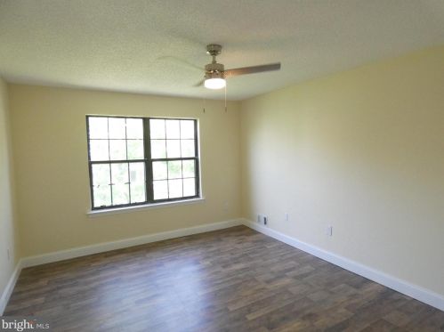 31 Rickard Ct, Lawrence Township NJ  08648-2669 exterior
