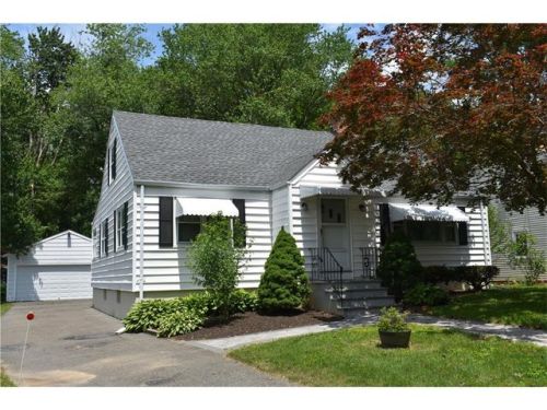 400 Dexter Dr, Bridgeport CT  06606-1306 exterior