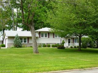 3758 Bryant Dr, Youngstown, OH 44511-1152