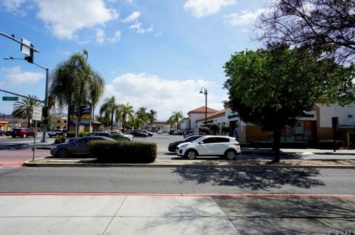 5101 Lindsey Ave, Pico Rivera CA  90660-2732 exterior