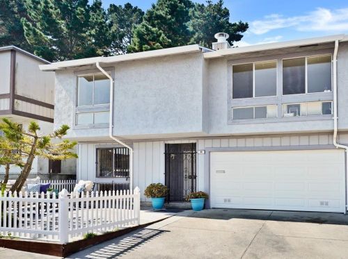 30 Morton Dr, Daly City, CA 94015-4414