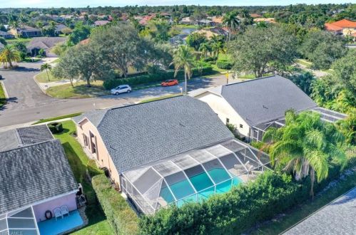 1812 Piccadilly Circus, Naples FL 34112-3687 exterior