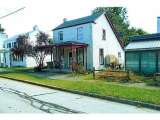 72 Main St, Harveysburg, OH 45032-9991