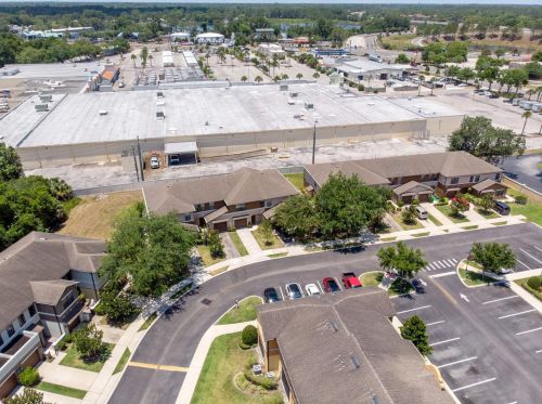 2220 Windsor Lake Cir, Sanford FL  32773-5726 exterior