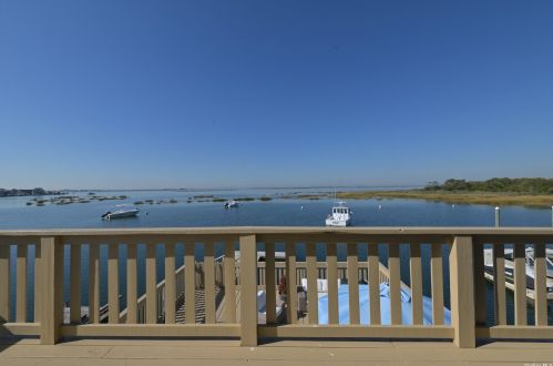 429 Cross Bay Blvd, Far Rockaway NY  11693-1056 exterior