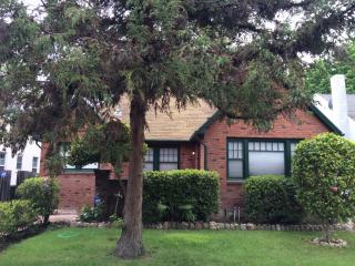 4920 7th Ave, Sacramento CA  95820-1507 exterior