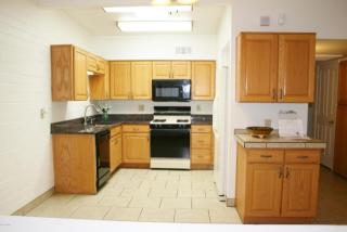 851 Wedwick St, Tucson, AZ 85706-3135