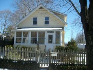 30 America St, Framingham, MA 01702-7407