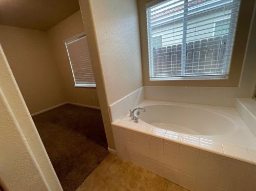 416 San Fernando Ct, Los Banos CA  93635-6451 exterior