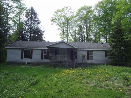 11141 River Rd, Empeyville, NY 13316-5123