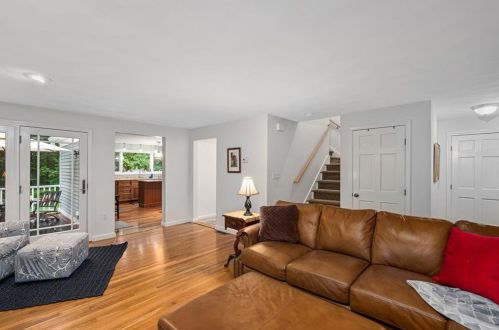 434 Quidnessett Rd, North Kingstown RI  02852-1500 exterior