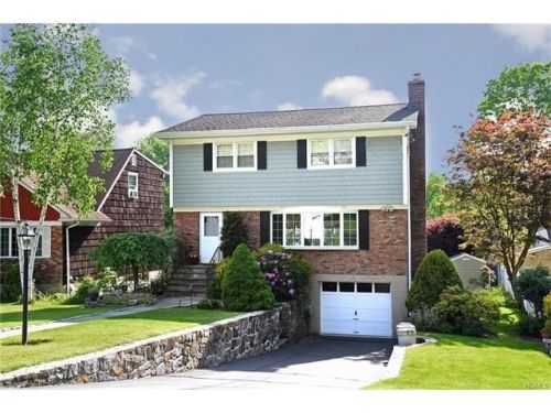 207 Myrtle Ave, Hawthorne, NY 10532-2331