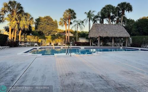 317 109th Ave, Hollywood FL  33026-4024 exterior