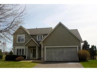 685 Eagle Ridge Rd, Saint Paul, MN 55125-1461