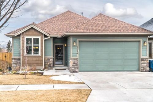 20098 Haley Crk Pl, Bend OR  97702-9377 exterior