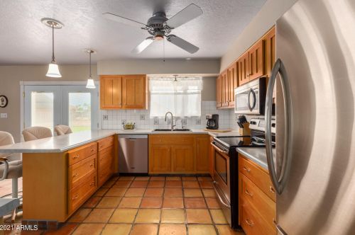 3623 Yorkshire Dr, Glendale AZ  85308-2335 exterior