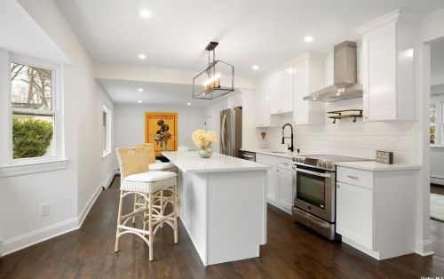 40 West Dr, San Remo NY  11754-3815 exterior