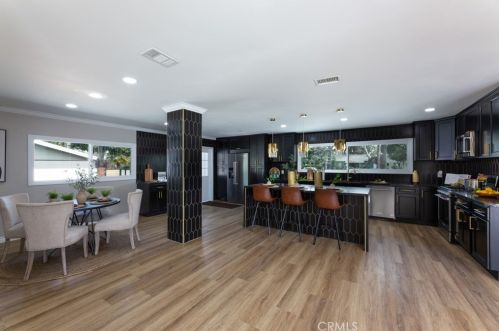 3841 Pacific Ave, Long Beach CA  90807-3227 exterior