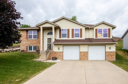 604 Brookstone Way, Watertown WI  53094-5902 exterior