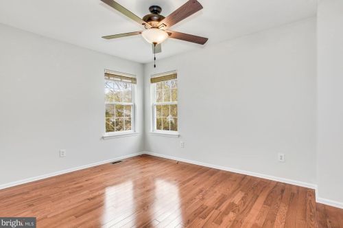 142 Laurel Trl, Swedesboro NJ  08085-4074 exterior