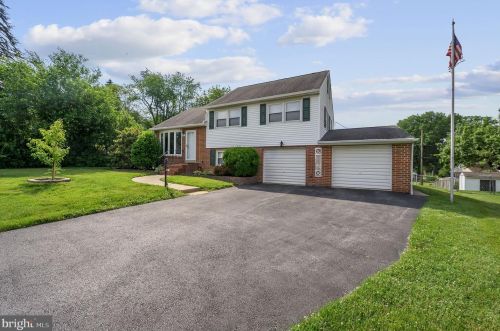 2602 Darby Dr, Wilmington, DE 19808-2210