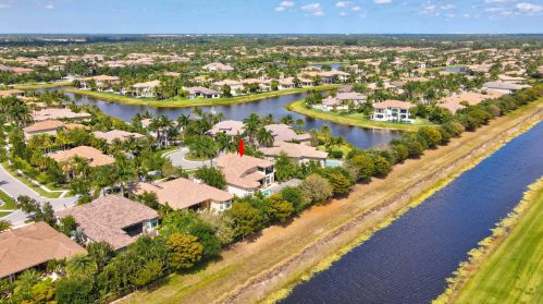 8927 Sydney Harbor Cir, Delray Beach, FL 33446-9660