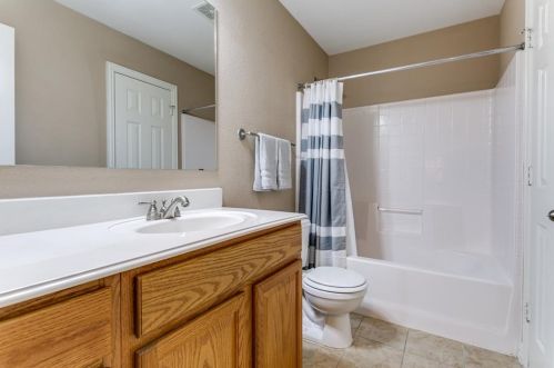 408 Florence Dr, Rockwall TX  75087-5807 exterior