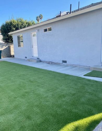 1227 Camellia Dr, Palo Alto, CA 94303-2628
